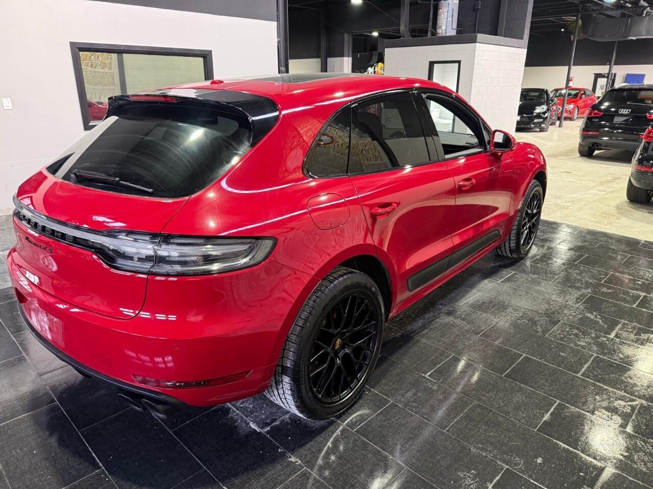 2021 Porsche Macan GTS AWD 2021 Porsche McKahn GTS only 23,000 km Photo