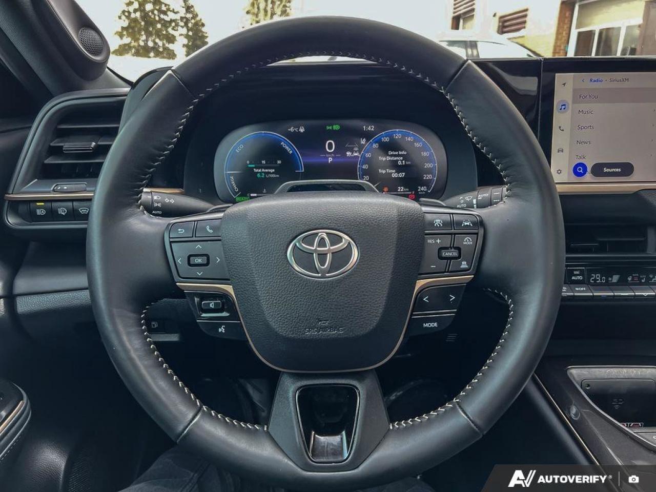 2025 Toyota Crown Signia Limited   ONE OWNER   LEATHER ONE OWNER   LEATHER Photo