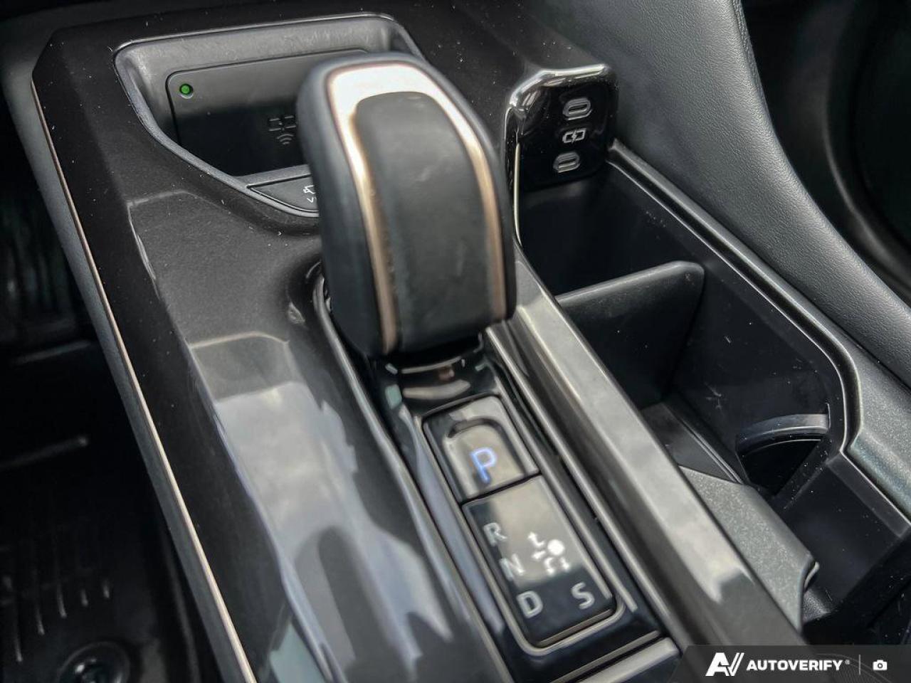 2025 Toyota Crown Signia Limited   ONE OWNER   LEATHER ONE OWNER   LEATHER Photo