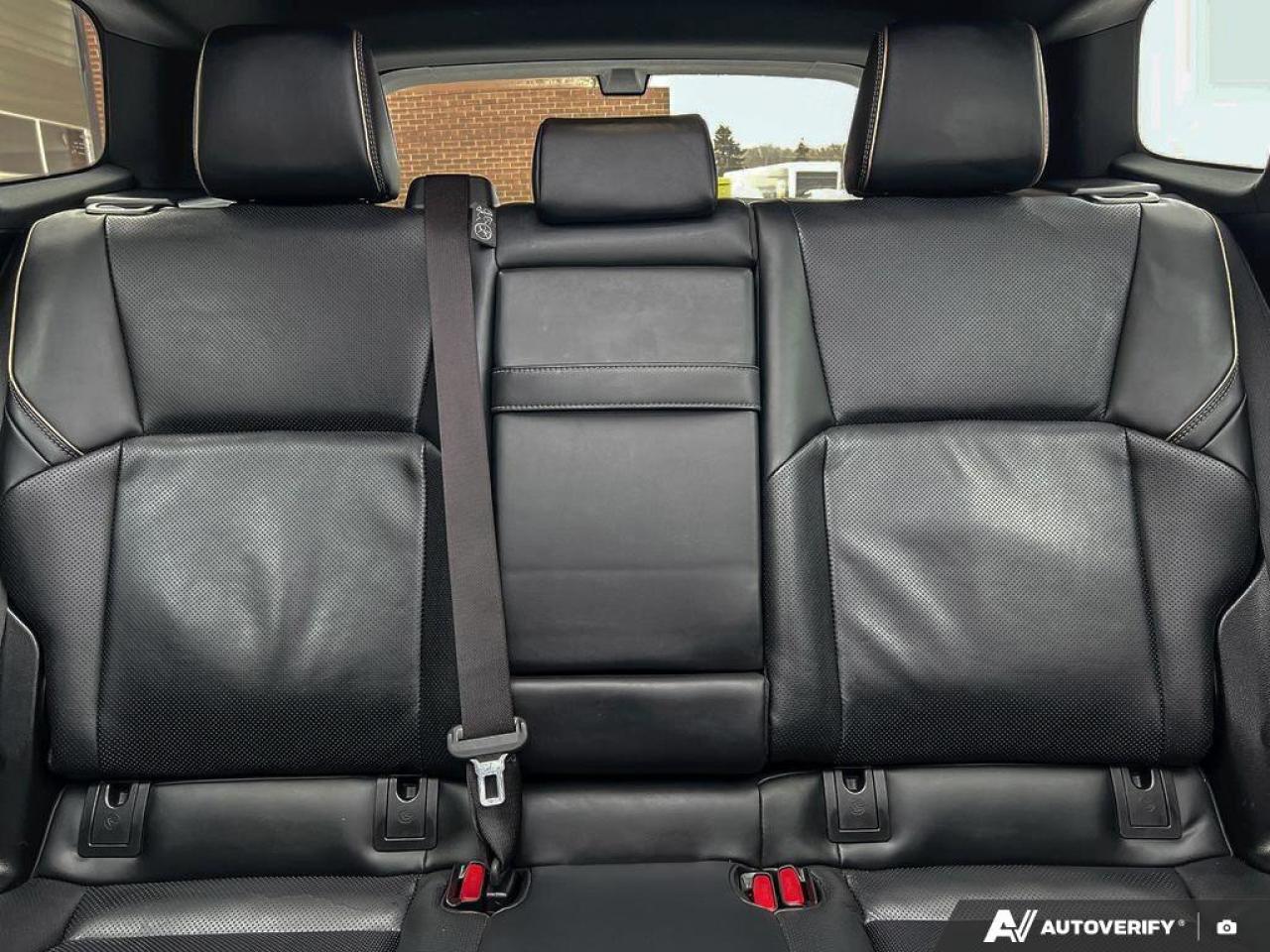 2025 Toyota Crown Signia Limited   ONE OWNER   LEATHER ONE OWNER   LEATHER Photo