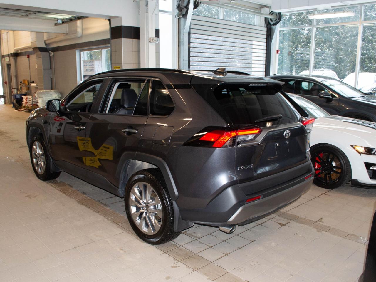 2024 Toyota RAV4 LIMITED  Photo