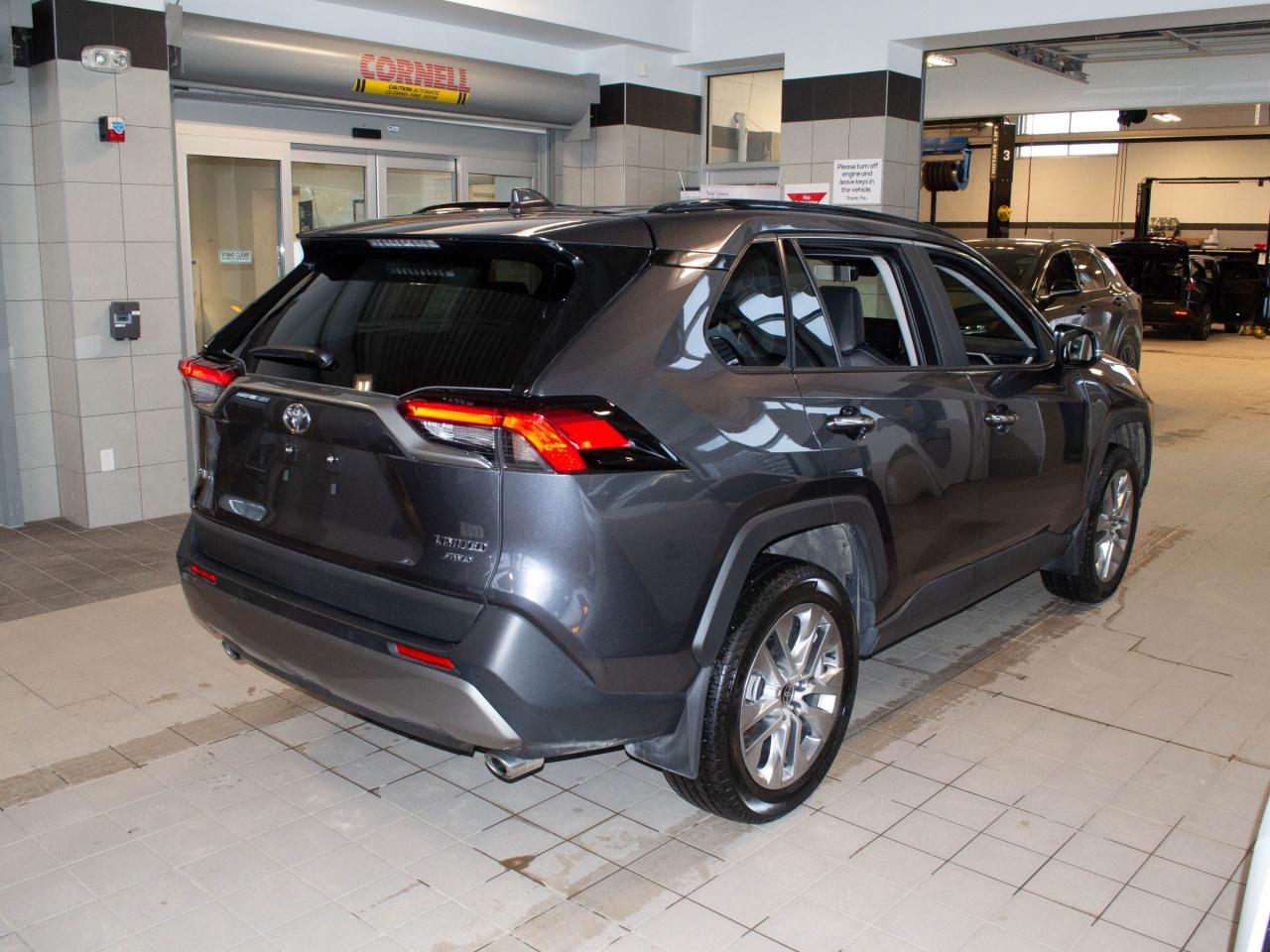 2024 Toyota RAV4 LIMITED  Photo