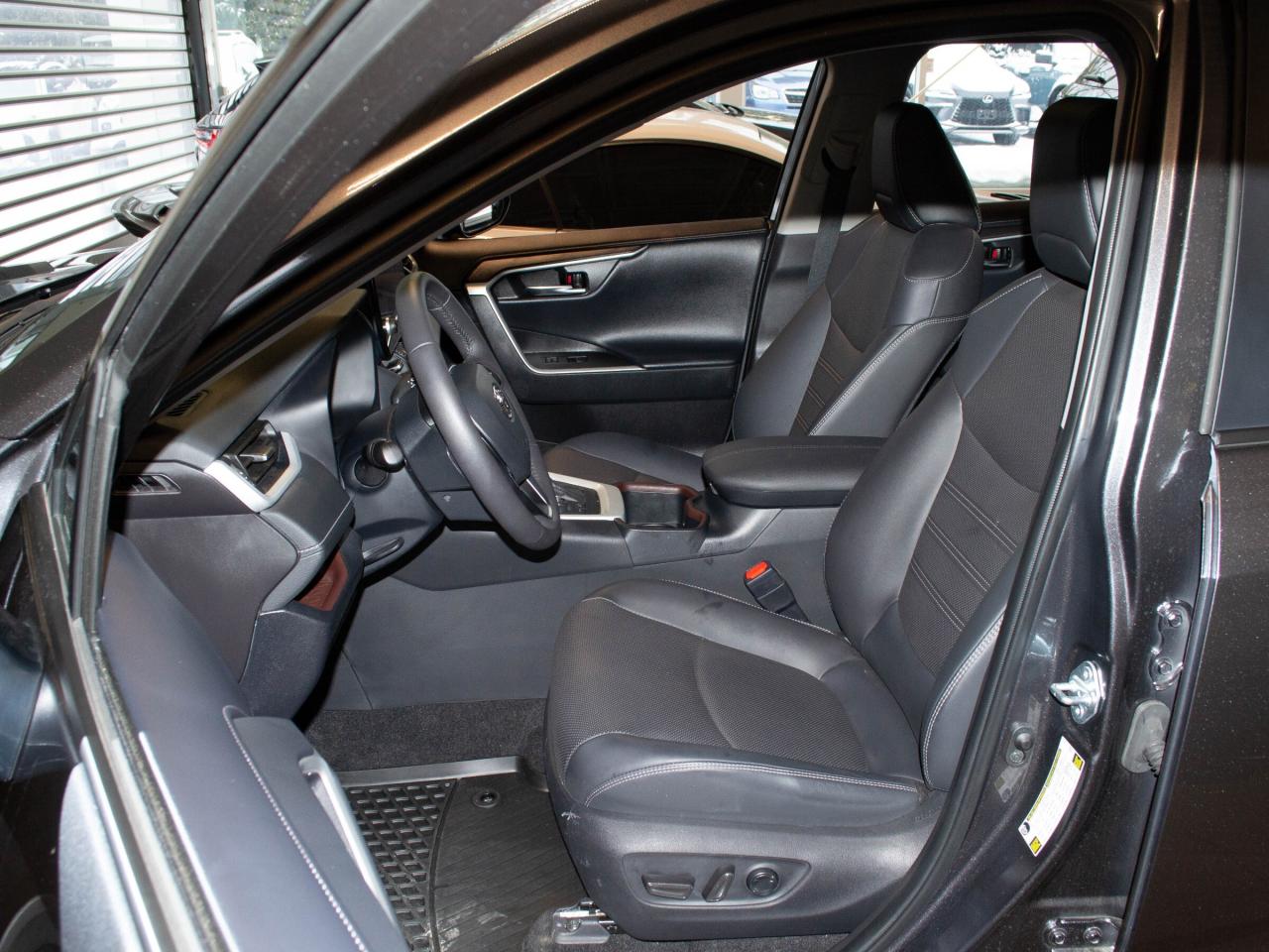 2024 Toyota RAV4 LIMITED  Photo