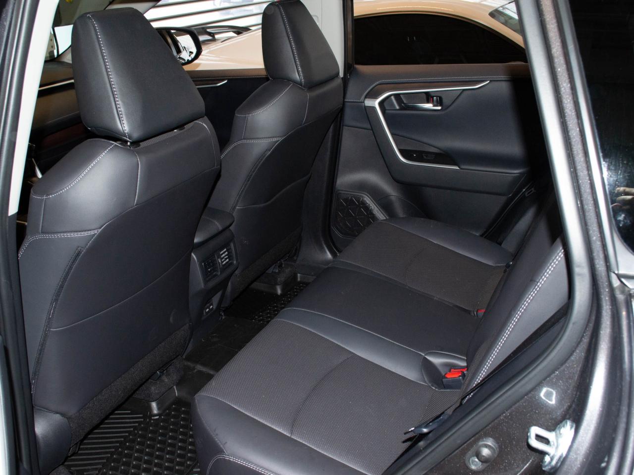 2024 Toyota RAV4 LIMITED  Photo