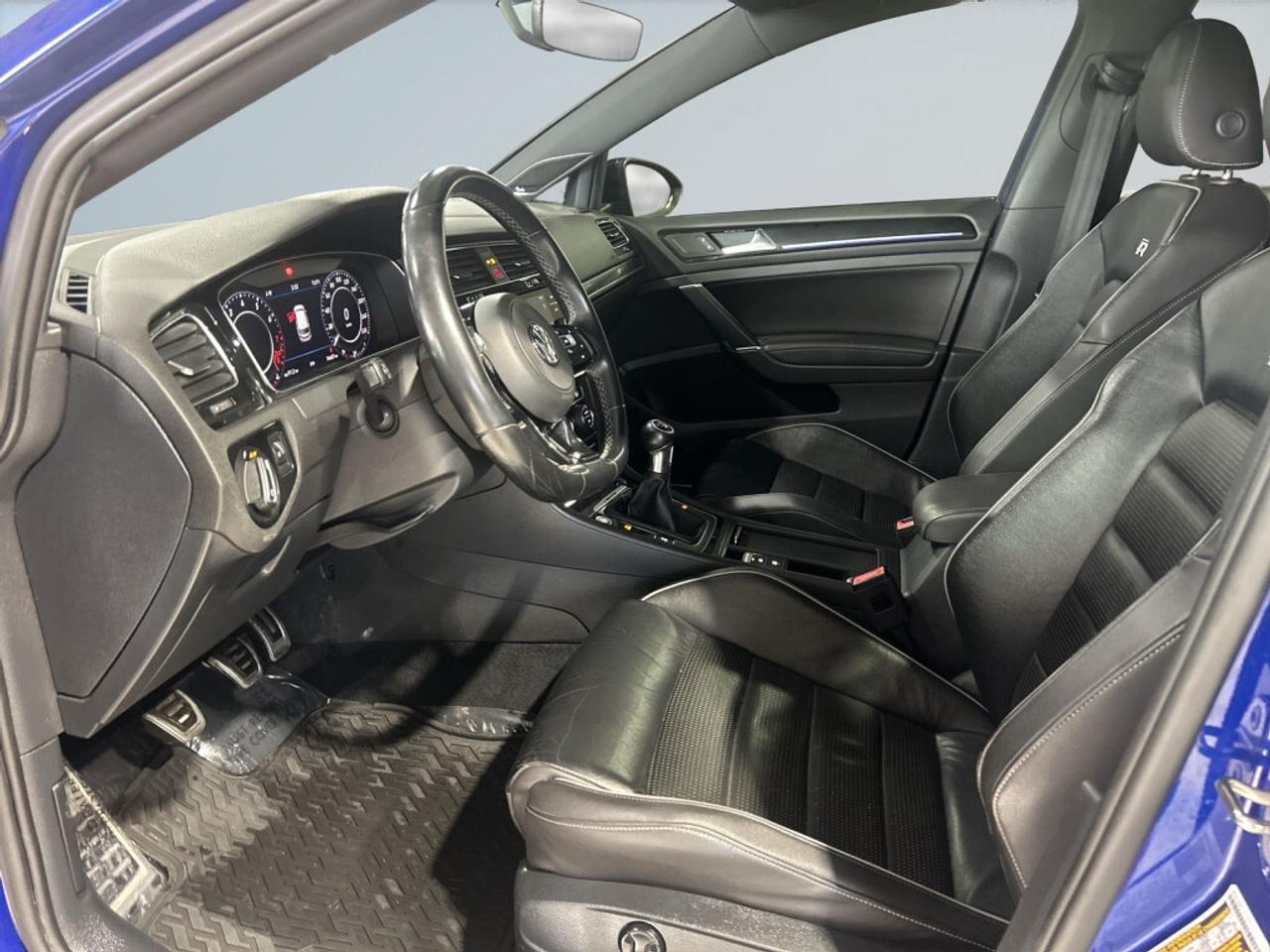 2018 Volkswagen Golf R Extremely Well Maintained / Clean Carfax / Priced Photo