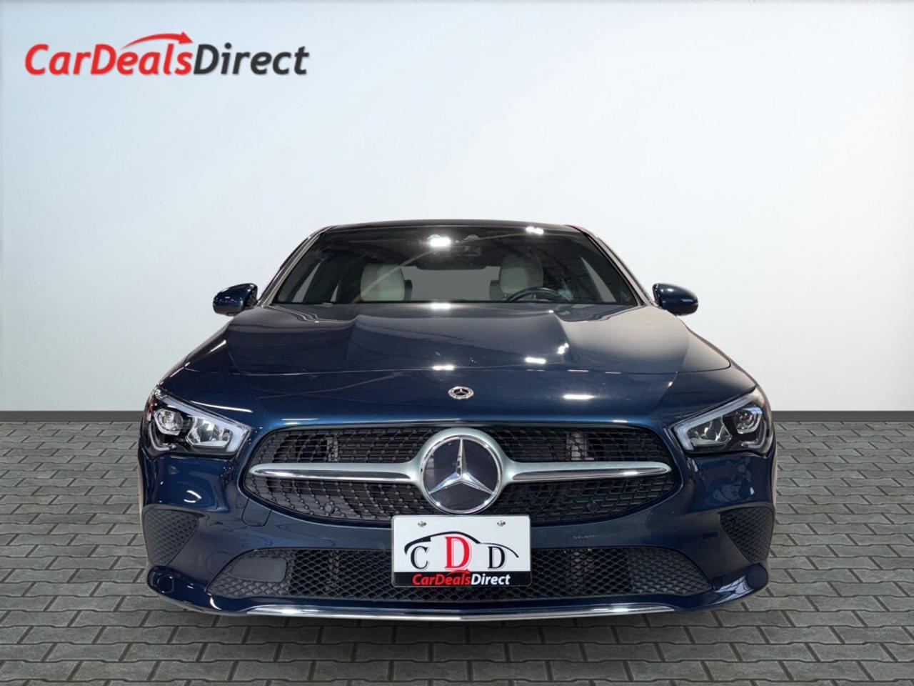 2023 Mercedes-Benz CLA250 4MATIC AMG Pkg / NAV / Leather / Sunroof / Clean C Photo