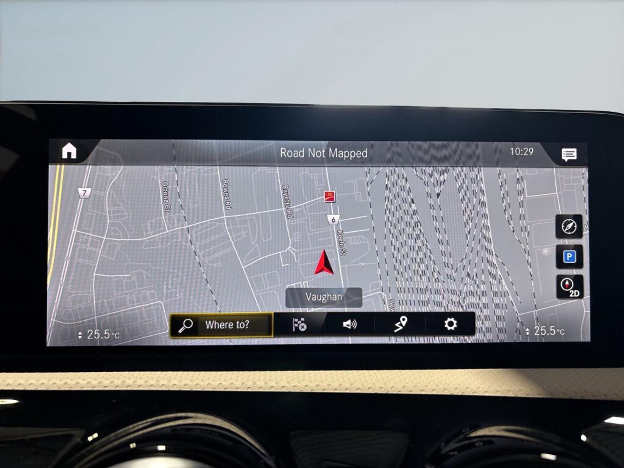 2023 Mercedes-Benz CLA250 4MATIC AMG Pkg / NAV / Leather / Sunroof / Clean C Photo