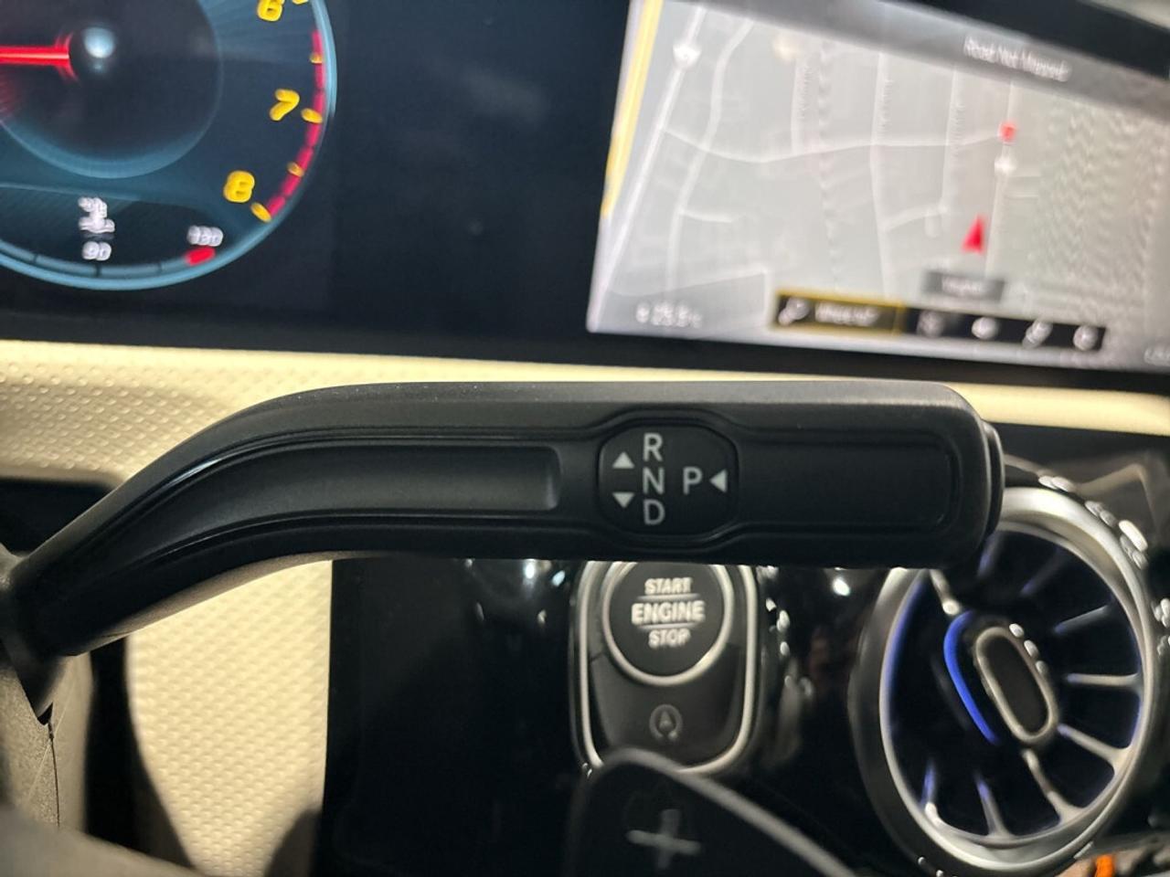 2023 Mercedes-Benz CLA250 4MATIC AMG Pkg / NAV / Leather / Sunroof / Clean C Photo