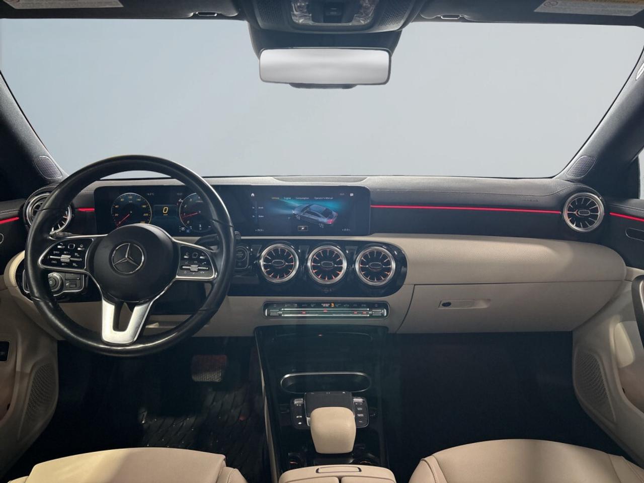 2023 Mercedes-Benz CLA250 4MATIC AMG Pkg / NAV / Leather / Sunroof / Clean C Photo