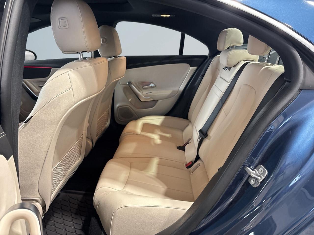 2023 Mercedes-Benz CLA250 4MATIC AMG Pkg / NAV / Leather / Sunroof / Clean C Photo