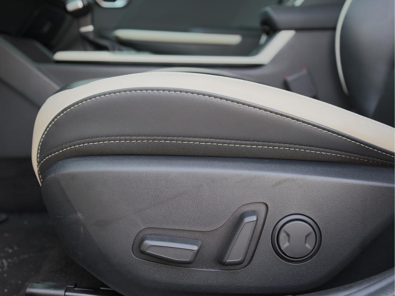 2025 Kia K4 GT-Line Turbo   Navi   Climate Ctrl   Pwr Seat Photo