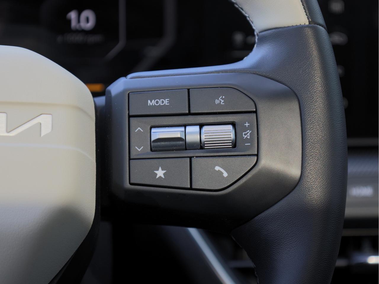 2025 Kia K4 GT-Line Turbo   Navi   Climate Ctrl   Pwr Seat Photo