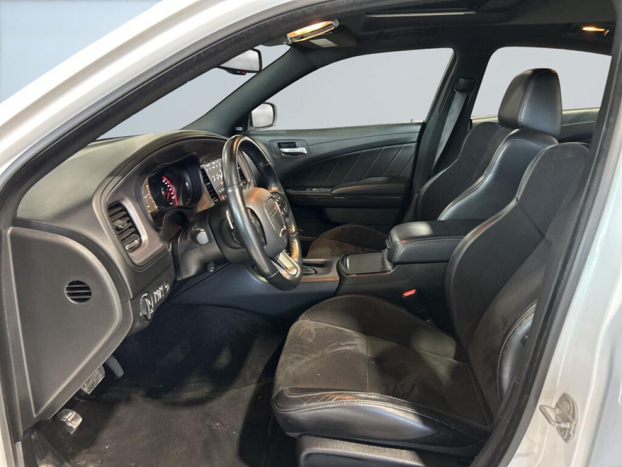 2023 Dodge Charger GT AWD/NAVI/CarPlay/Leather/Sunroof/Drive Assist/R Photo