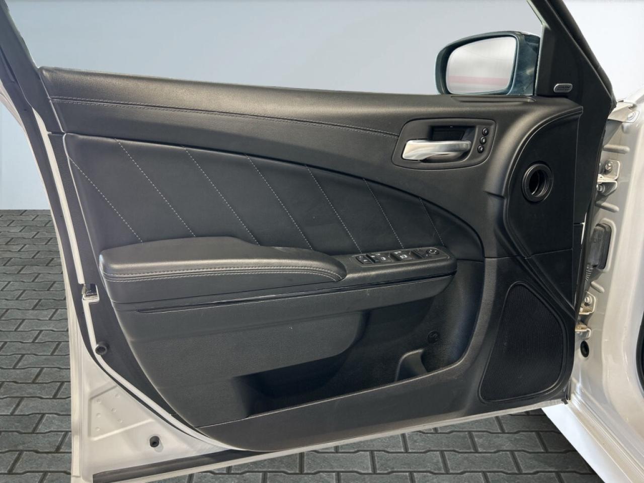 2023 Dodge Charger GT AWD/NAVI/CarPlay/Leather/Sunroof/Drive Assist/R Photo