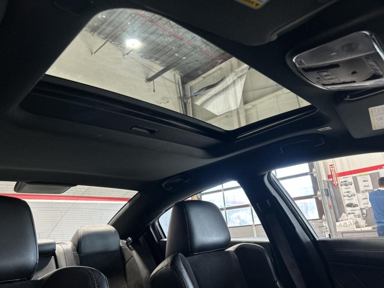 2023 Dodge Charger GT AWD/NAVI/CarPlay/Leather/Sunroof/Drive Assist/R Photo