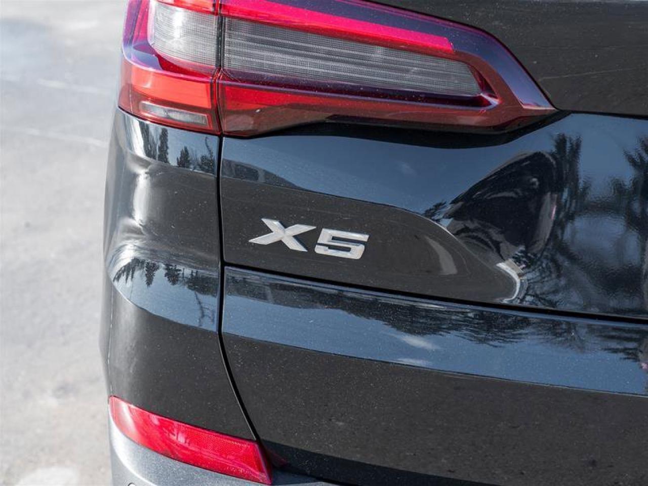 2022 BMW X5 xDrive40i Lane Departure Warning Rear Parking Aid Photo