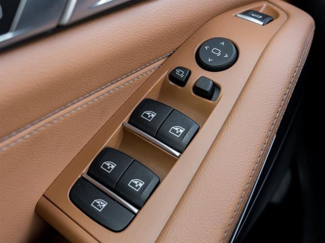 2022 BMW X5 xDrive40i Lane Departure Warning Rear Parking Aid Photo