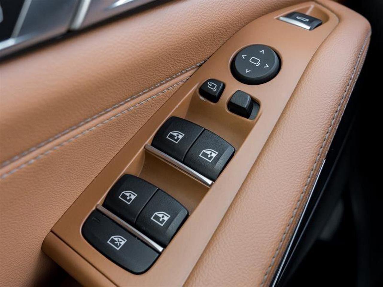 2022 BMW X5 xDrive40i Lane Departure Warning Rear Parking Aid Photo