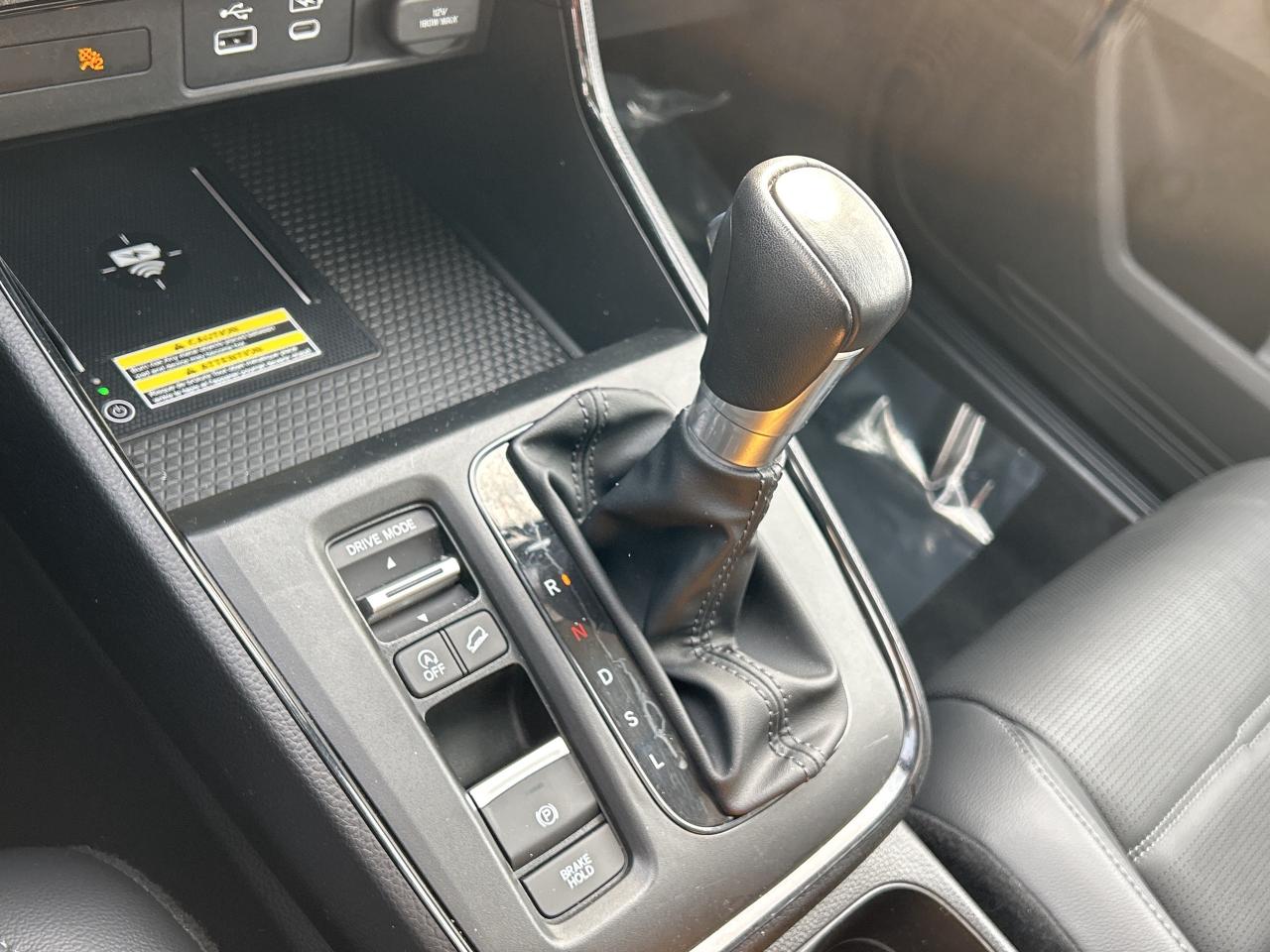 2024 Honda CR-V EX-L  Leather  Sunroof CarPlay Rear Camera Photo