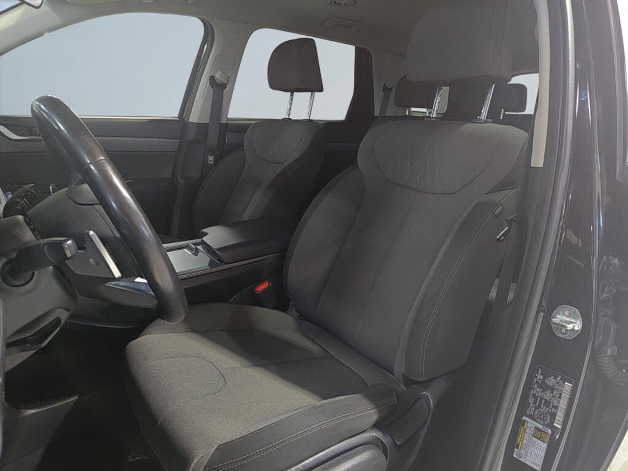 2020 Hyundai PALISADE Essential 8-Passenger AWD / NAV / Drive Assist / B Photo