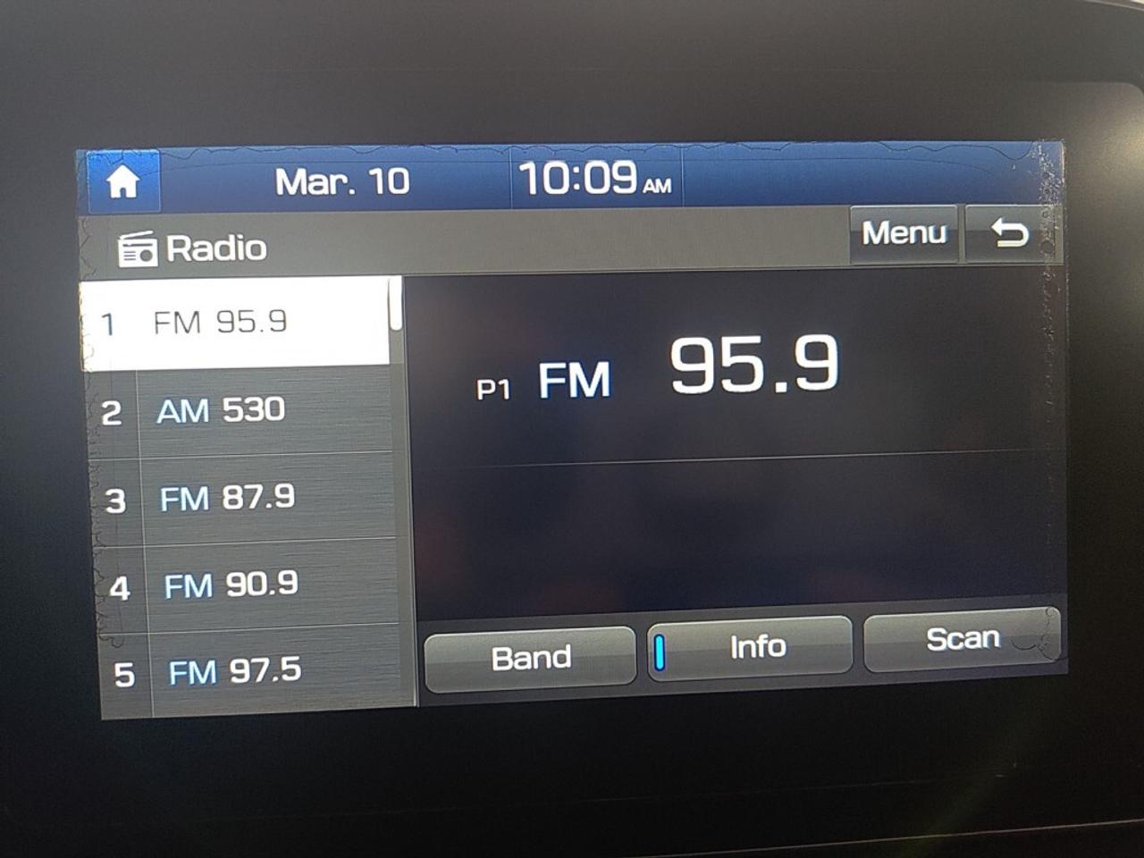 2020 Hyundai PALISADE Essential 8-Passenger AWD / NAV / Drive Assist / B Photo