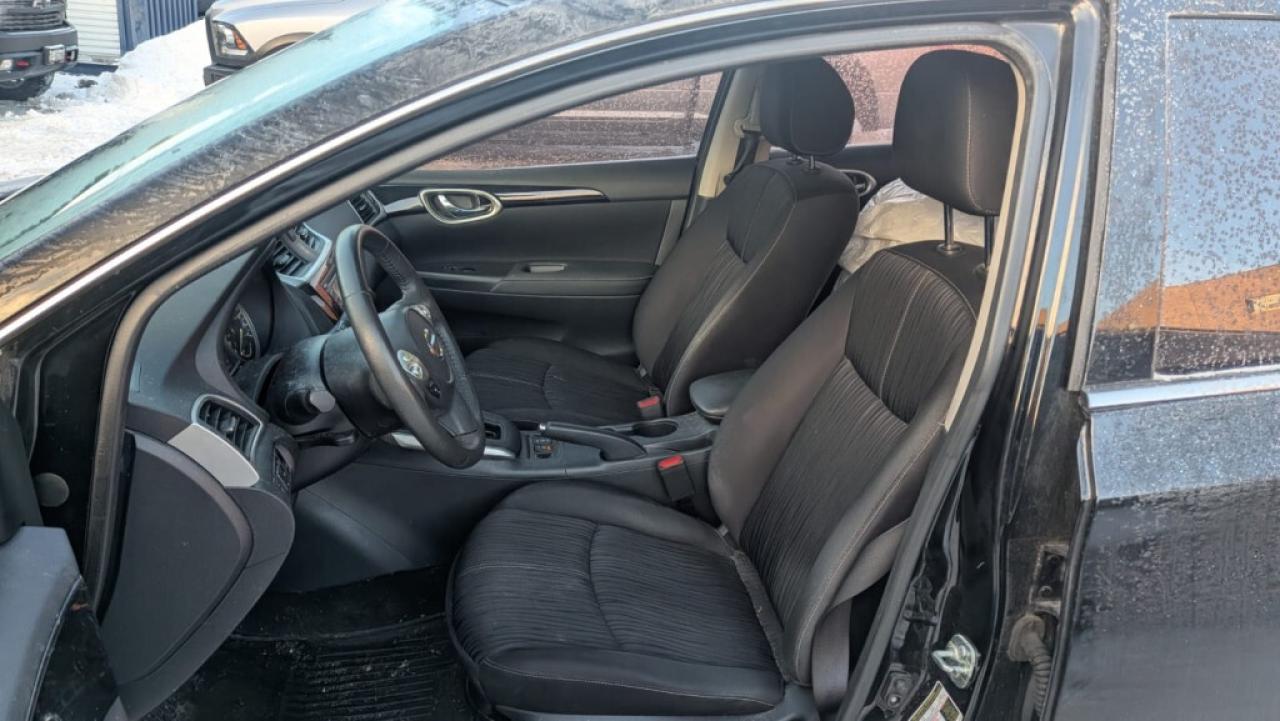 2018 Nissan Sentra S /Heated Seats/Alloys/Back Up Cam/Bluetooth/Clean Photo4