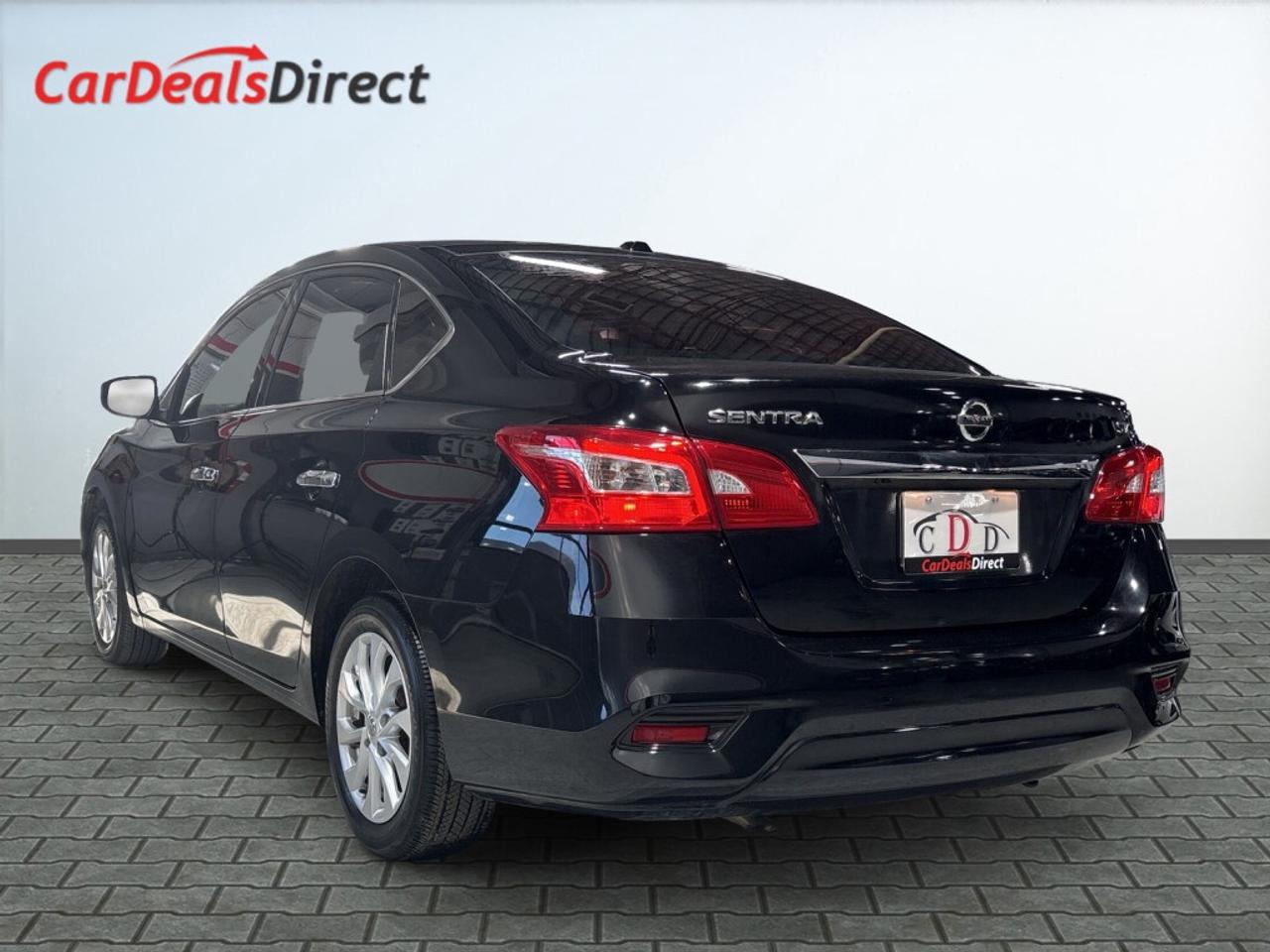 2018 Nissan Sentra S / Heated Seats / Alloys / Back-Up Camera / Bluet Photo