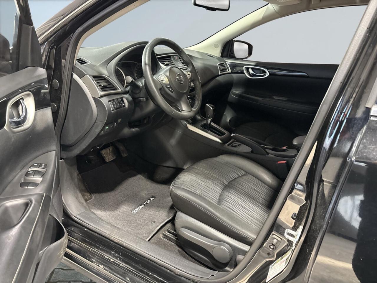 2018 Nissan Sentra S / Heated Seats / Alloys / Back-Up Camera / Bluet Photo