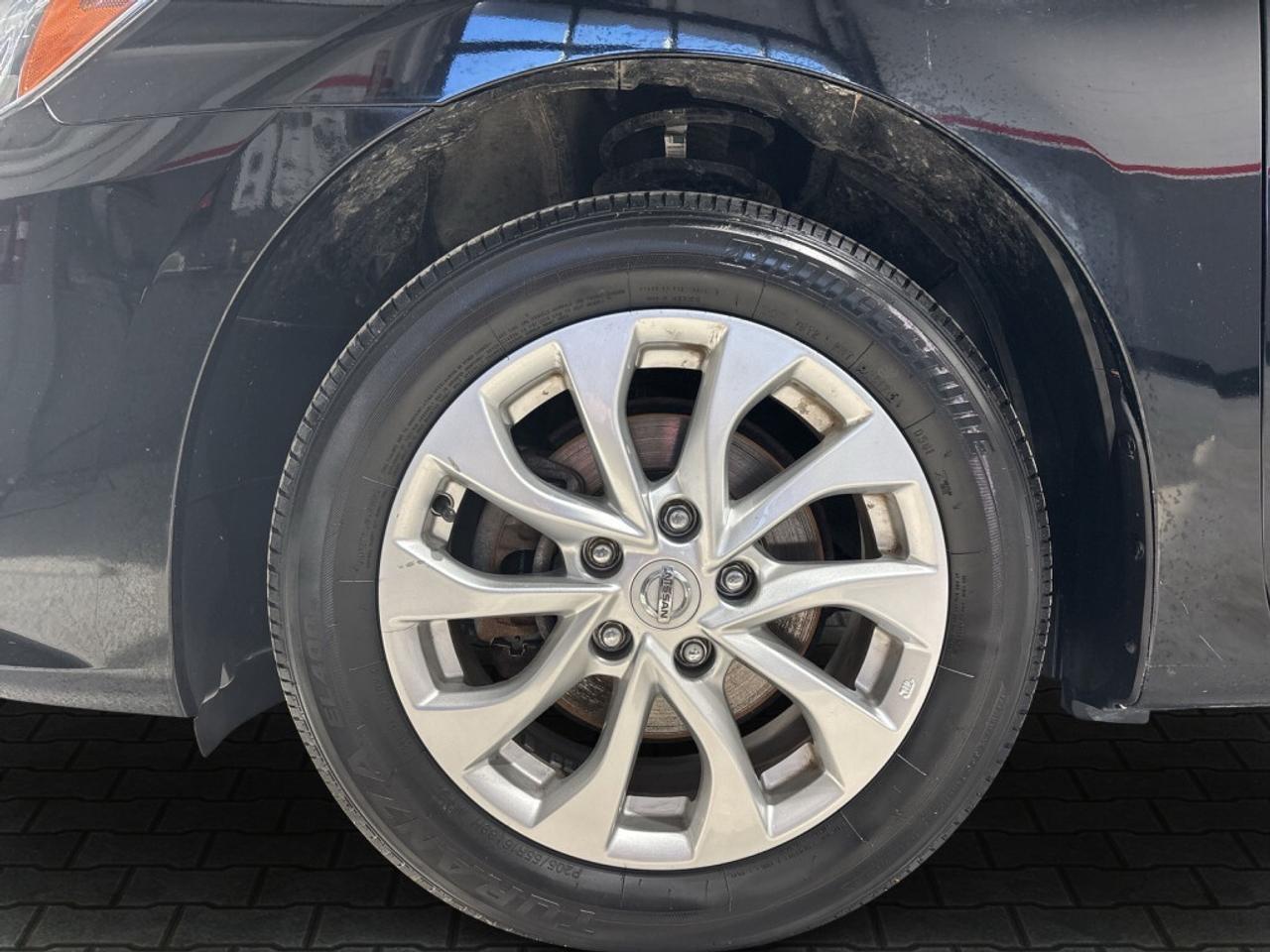 2018 Nissan Sentra S / Heated Seats / Alloys / Back-Up Camera / Bluet Photo