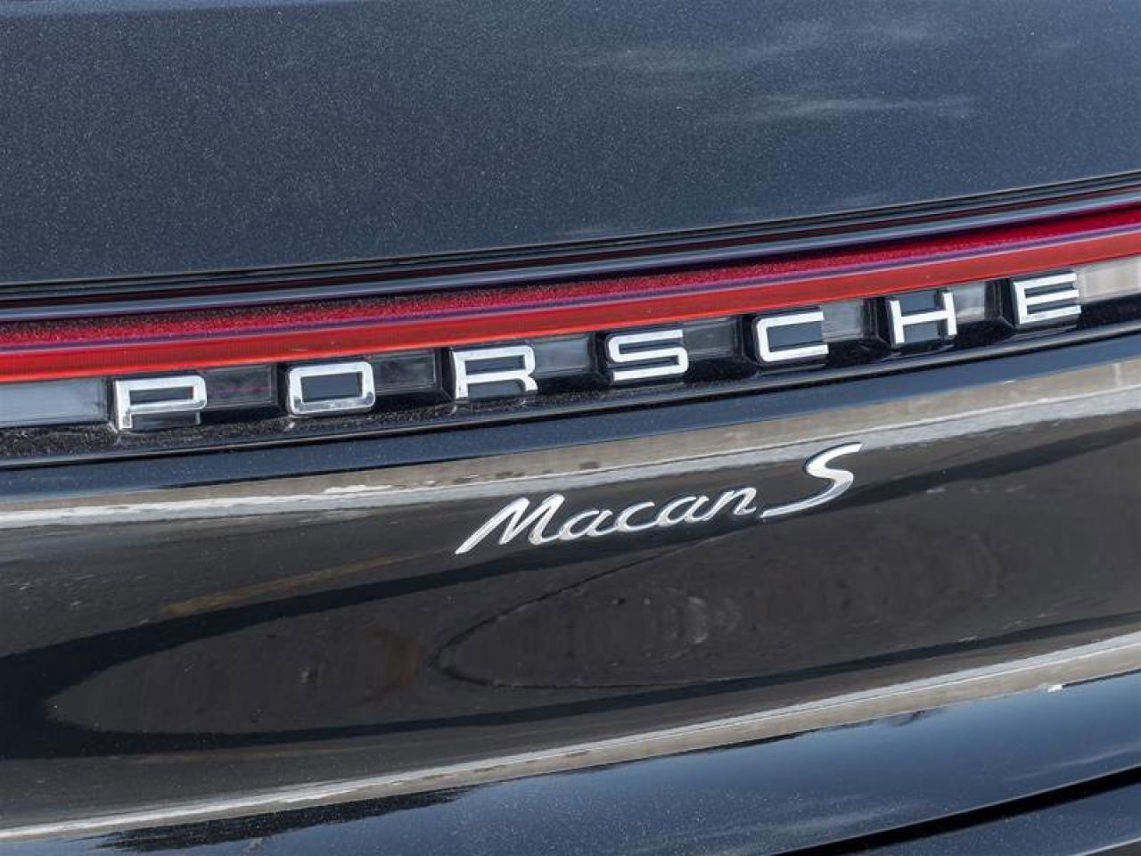 2020 Porsche Macan S AWD Surround View Lane Change Assist AUTO-Dimmin Photo