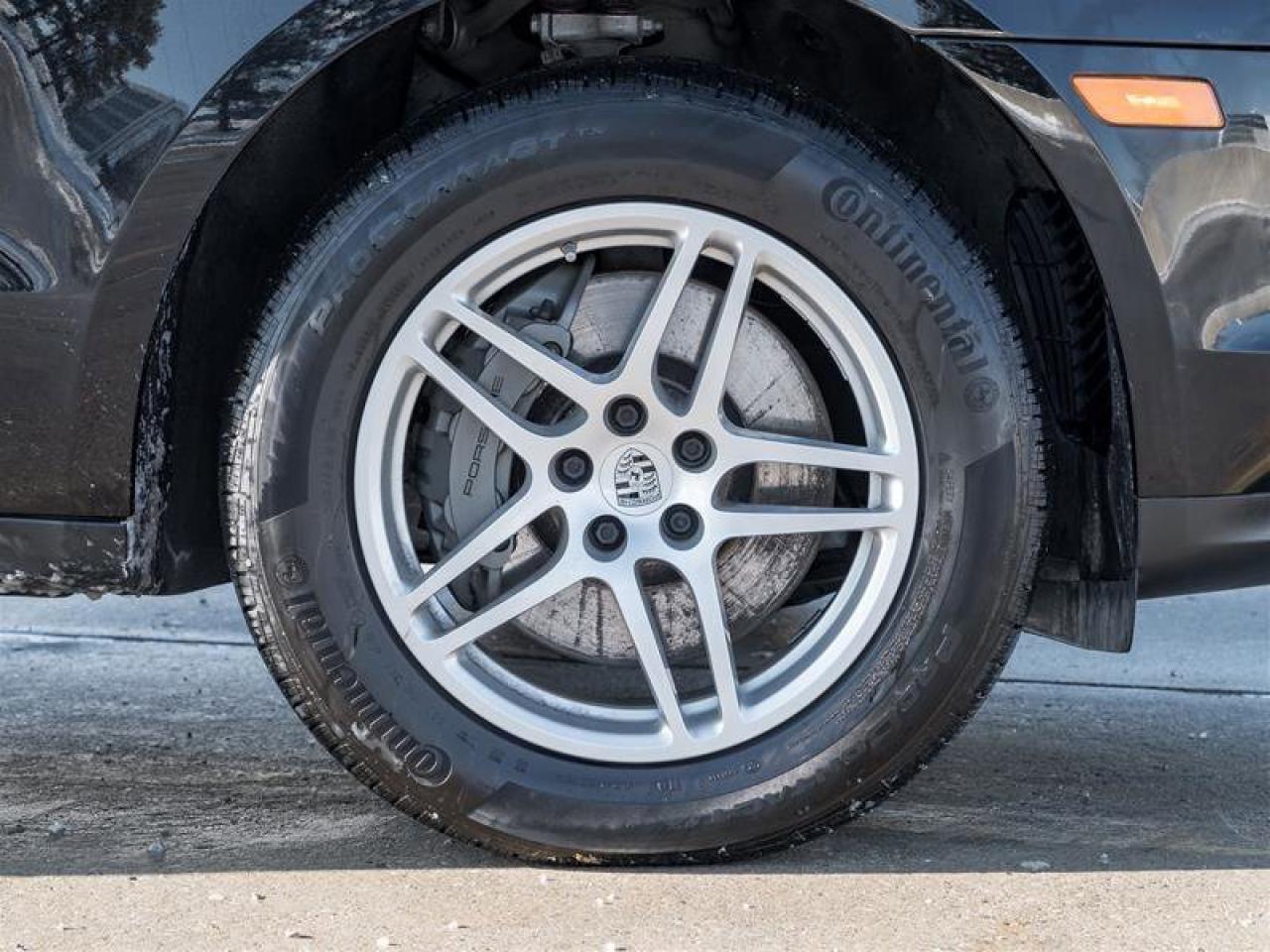 2020 Porsche Macan S AWD Surround View Lane Change Assist AUTO-Dimmin Photo