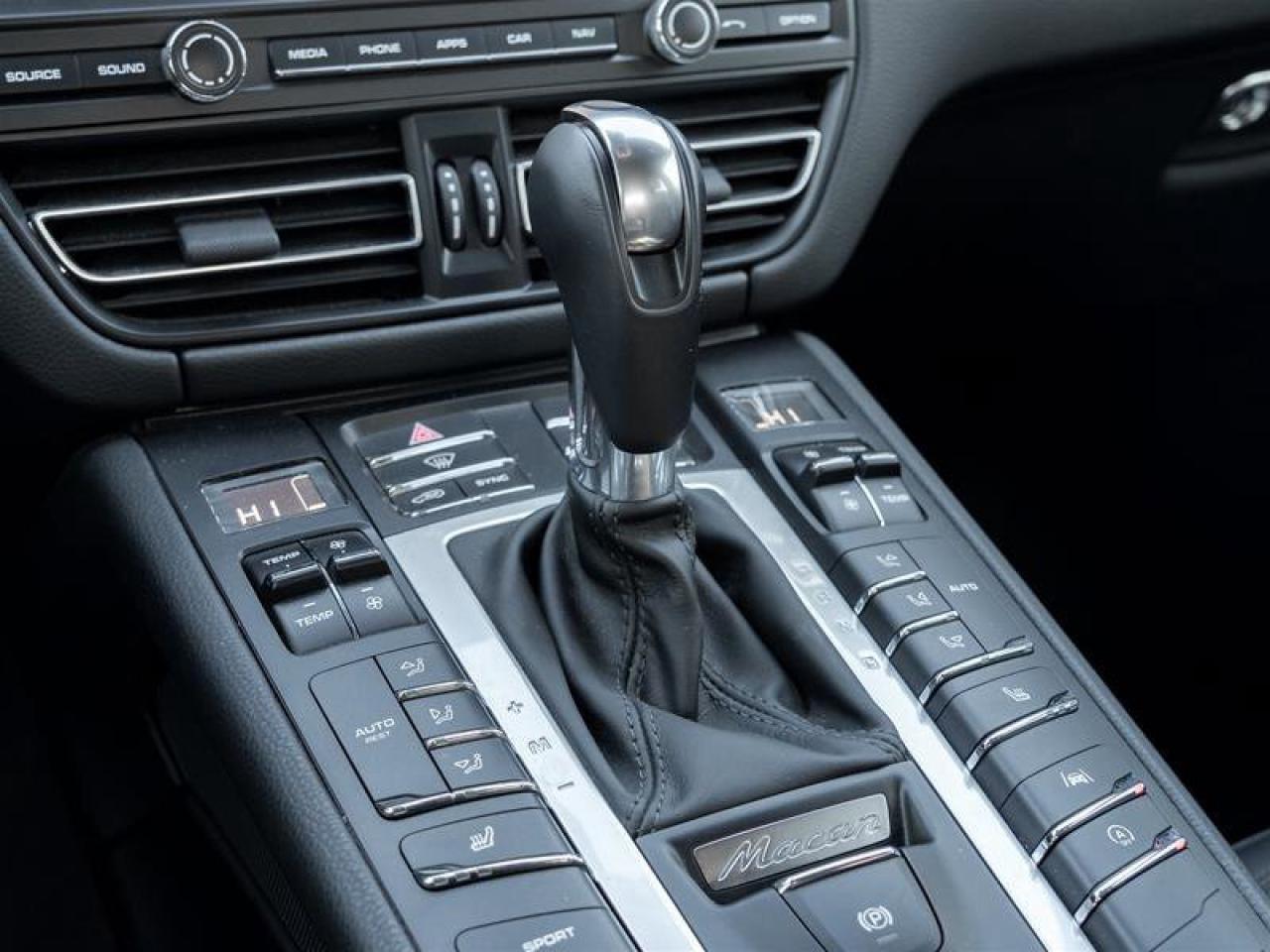 2020 Porsche Macan S AWD Surround View Lane Change Assist AUTO-Dimmin Photo