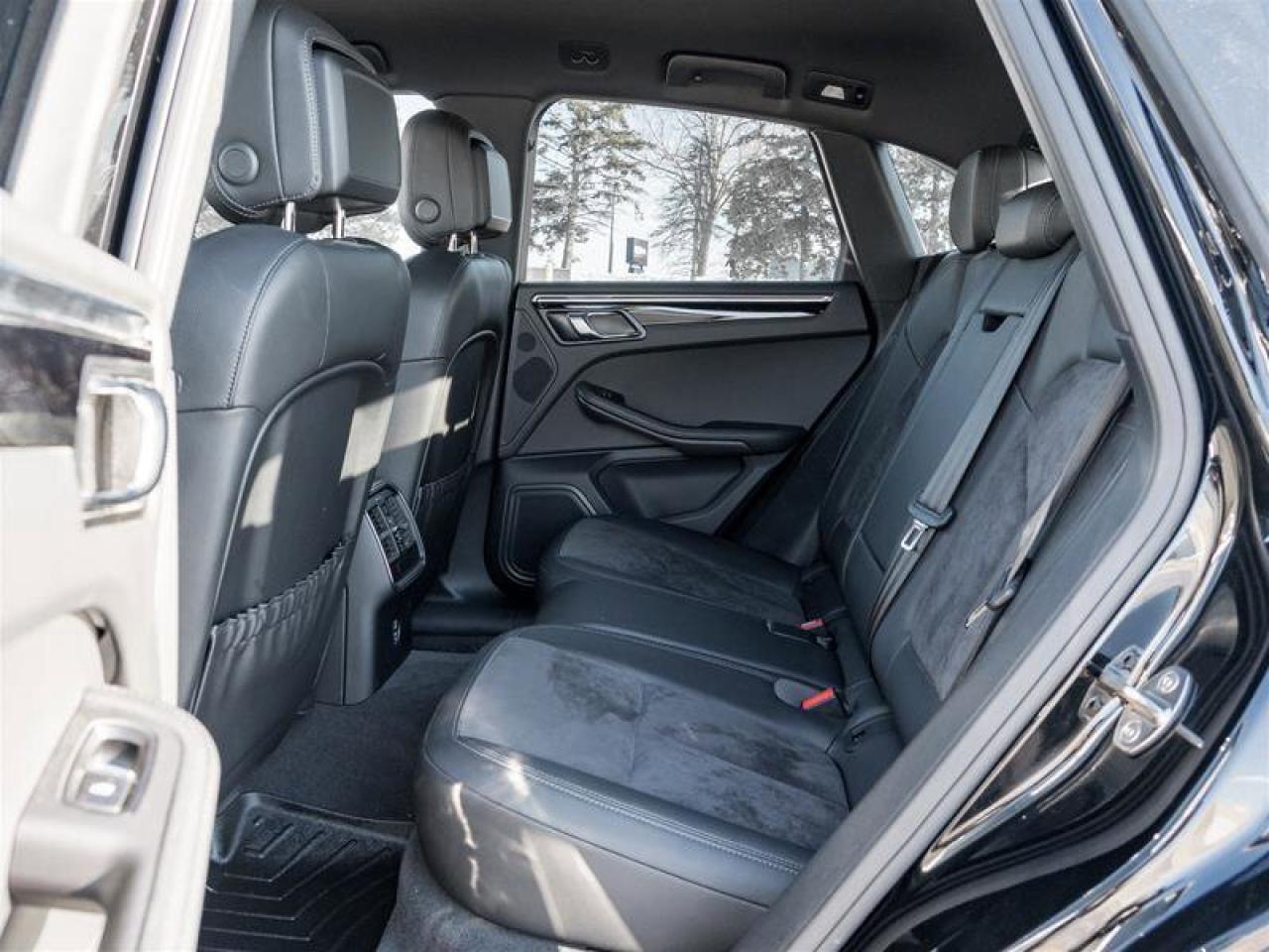 2020 Porsche Macan S AWD Surround View Lane Change Assist AUTO-Dimmin Photo