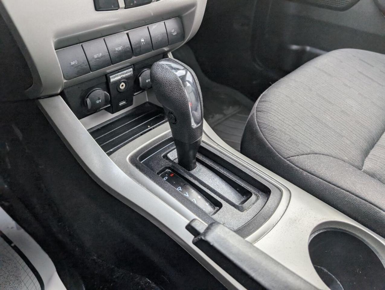 2010 Ford Focus SEL Photo