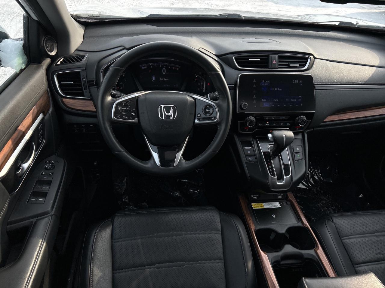 2022 Honda CR-V Touring Leather  Navigation  Sunroof  CarPlay Photo