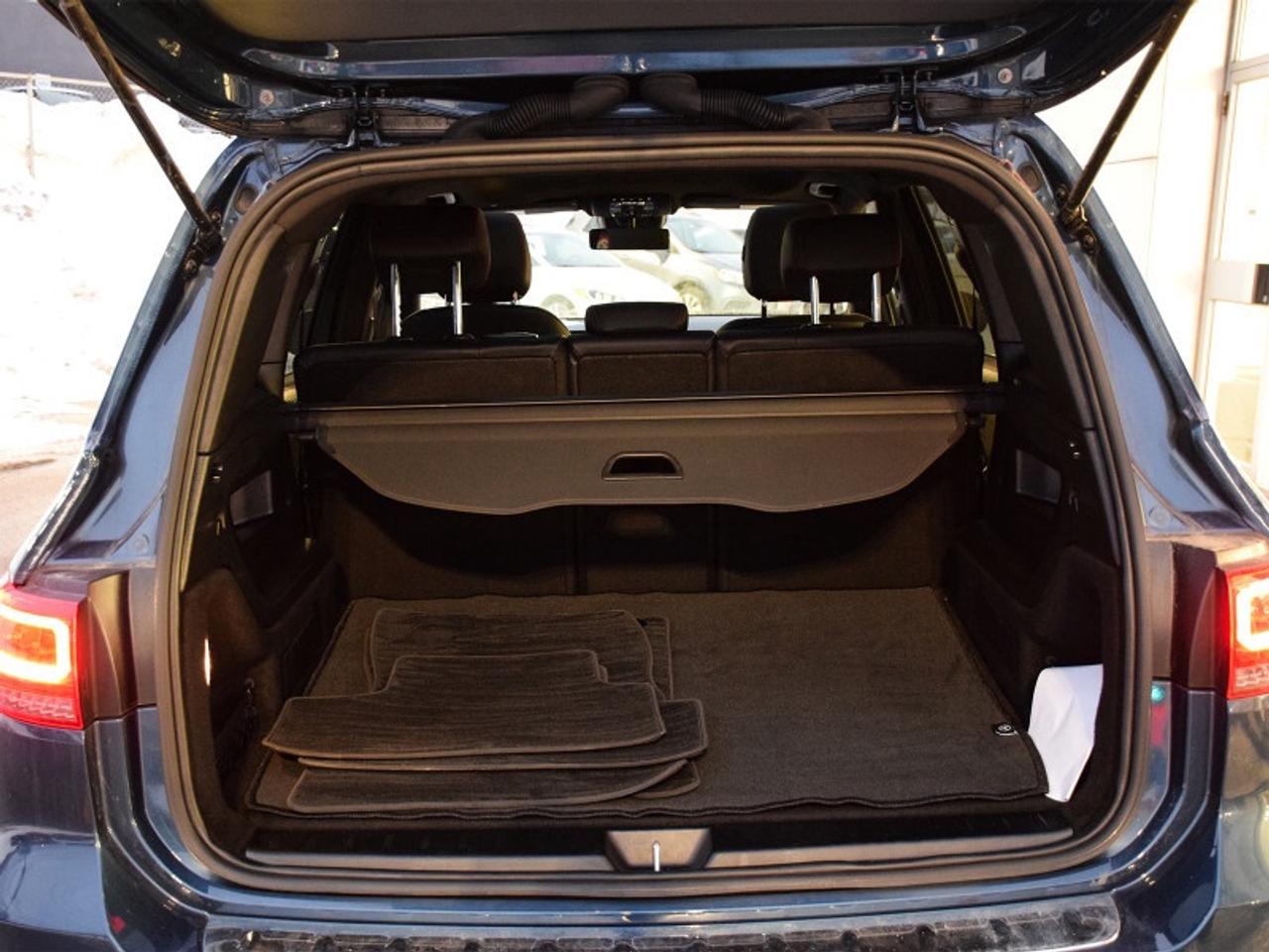 2022 Mercedes-Benz GLB 250 4MATIC SUV   Leather   Sunroof   Nav   Heated Photo