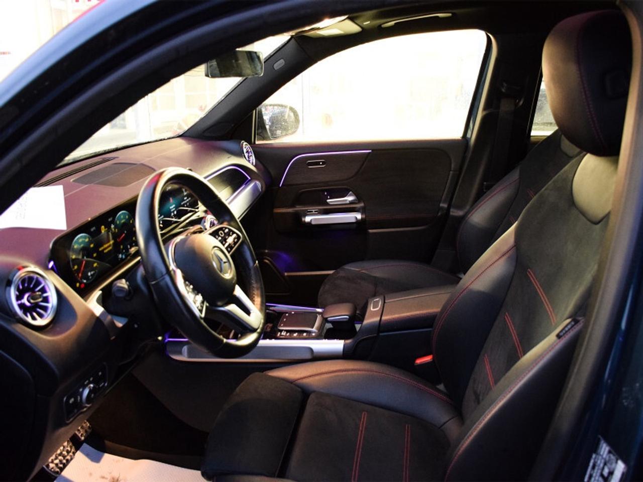 2022 Mercedes-Benz GLB 250 4MATIC SUV   Leather   Sunroof   Nav   Heated Photo