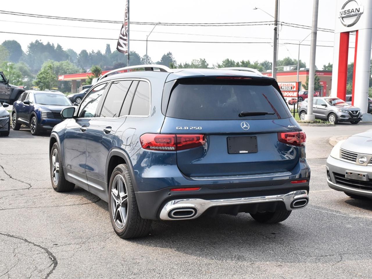 2022 Mercedes-Benz GLB 250 4MATIC SUV   Leather   Sunroof   Nav   Heated Photo
