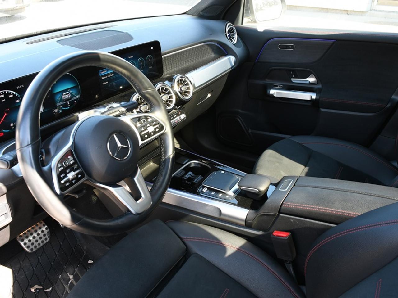 2022 Mercedes-Benz GLB 250 4MATIC SUV   Leather   Sunroof   Nav   Heated Seats Photo
