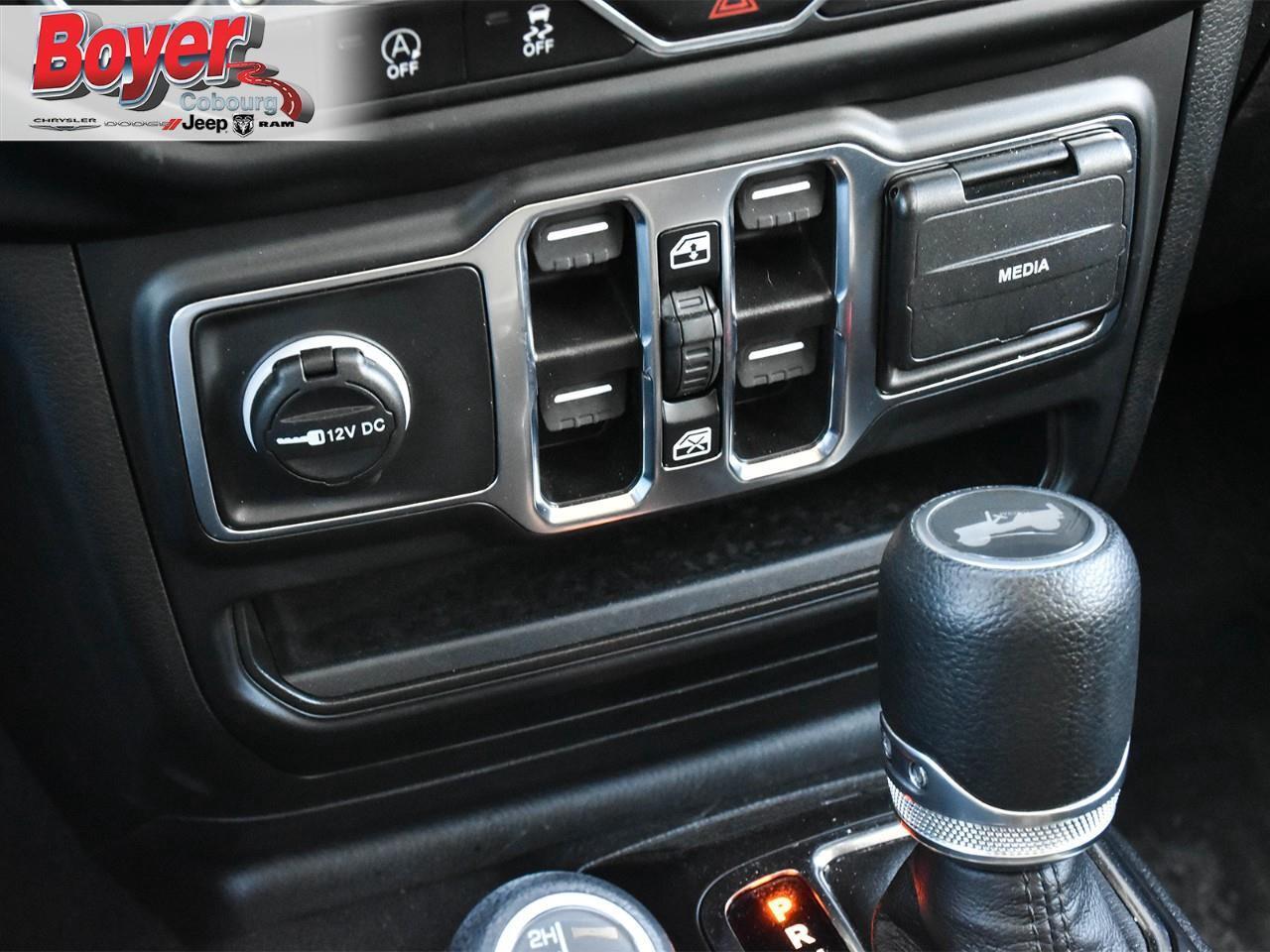 2023 Jeep Wrangler SPORT Photo