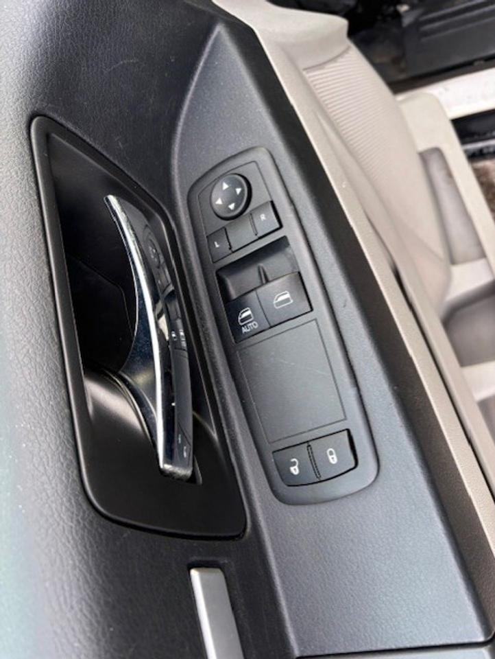 2010 Dodge Grand Caravan C/V-ONLY 82,000KM-1 OWNER-NO ACCIDENTS-CERTIFIED!! Photo