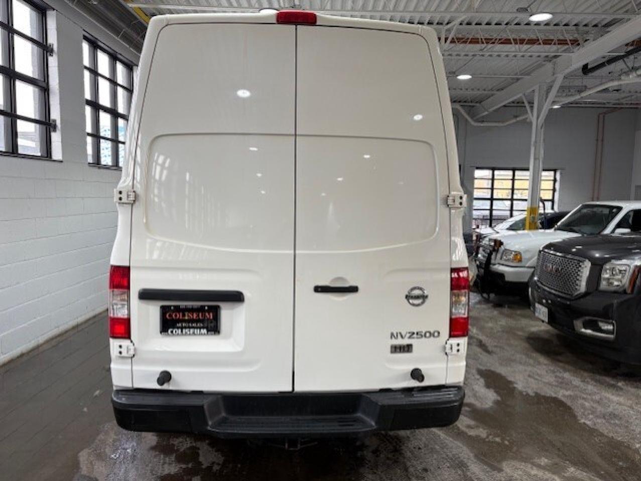 2012 Nissan NV 2500 V6 S HIGH ROOF **ONLY 55,000KM-CERTIFIED** Photo