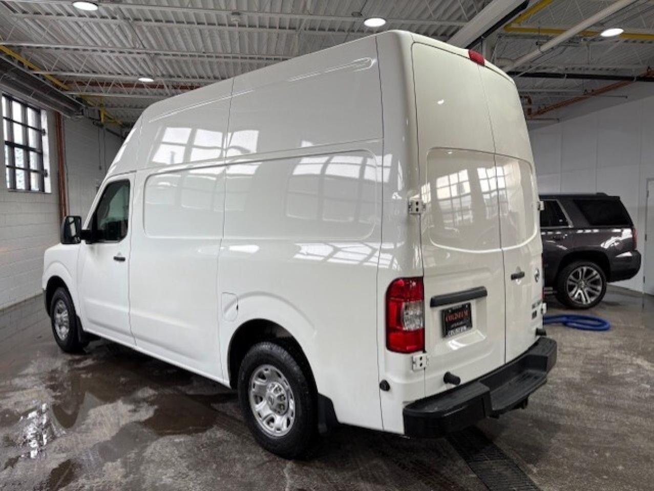2012 Nissan NV 2500 V6 S HIGH ROOF **ONLY 55,000KM-CERTIFIED** Photo