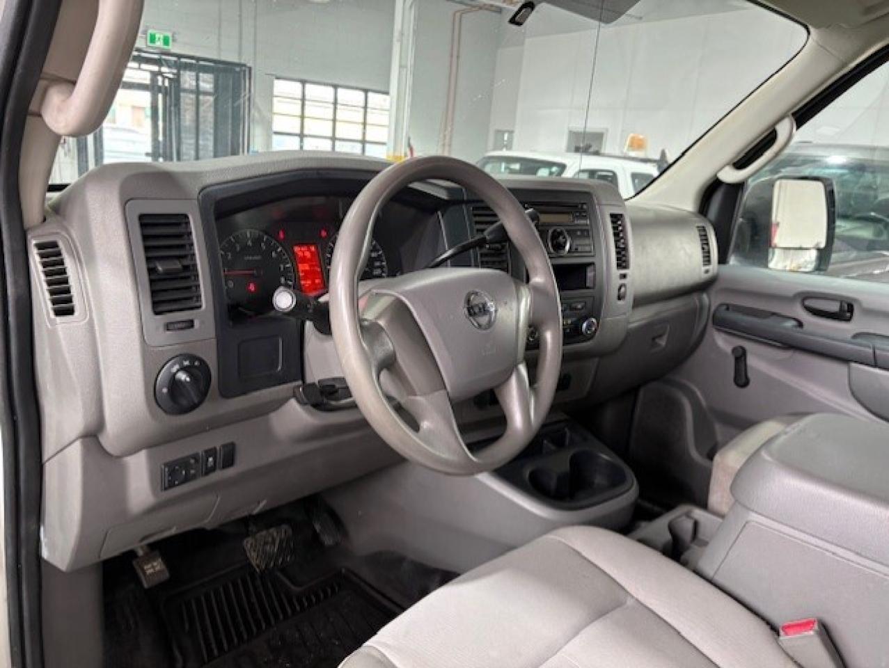 2012 Nissan NV 2500 V6 S HIGH ROOF **ONLY 55,000KM-CERTIFIED** Photo