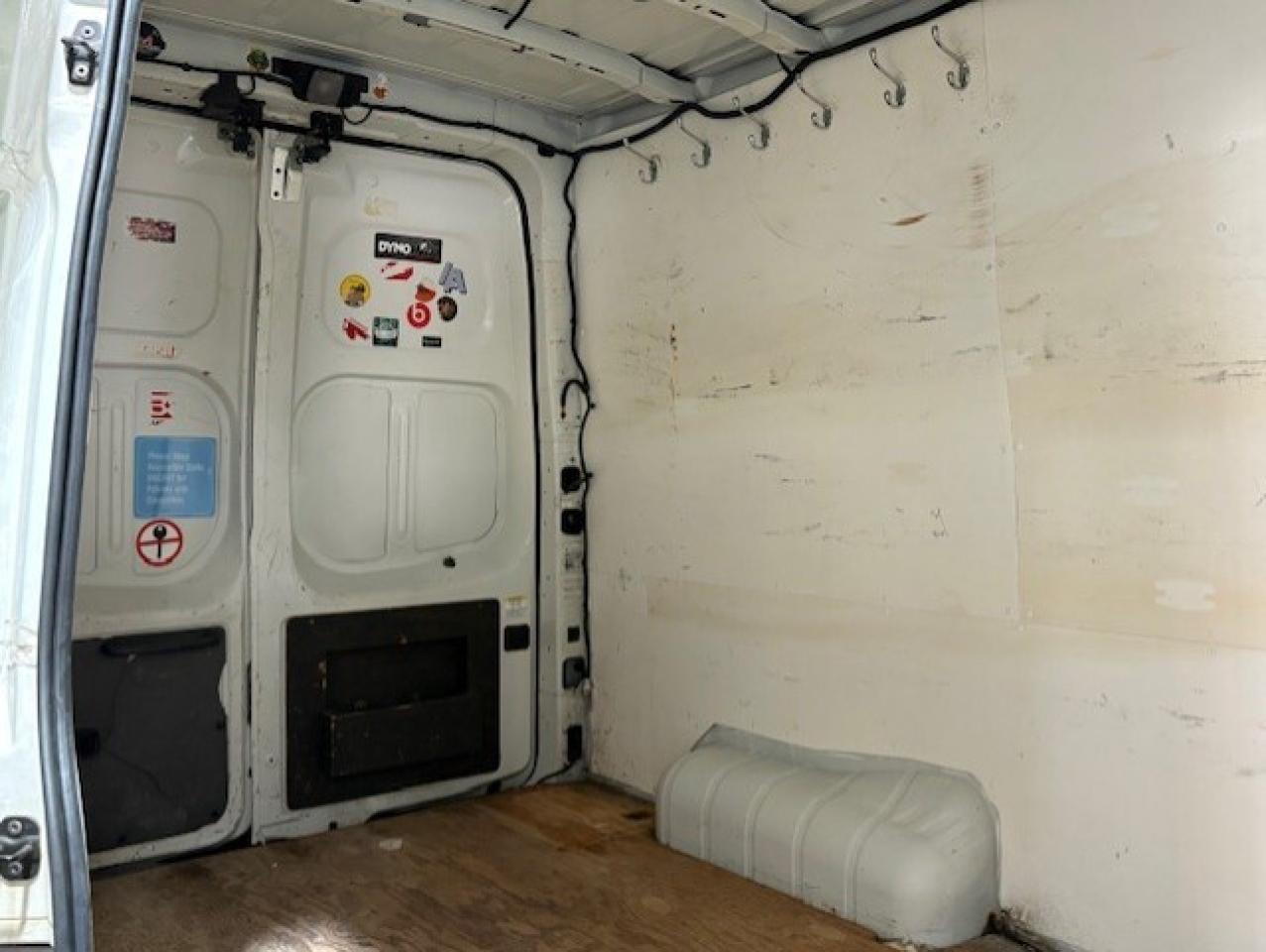 2012 Nissan NV 2500 V6 S HIGH ROOF **ONLY 55,000KM-CERTIFIED** Photo