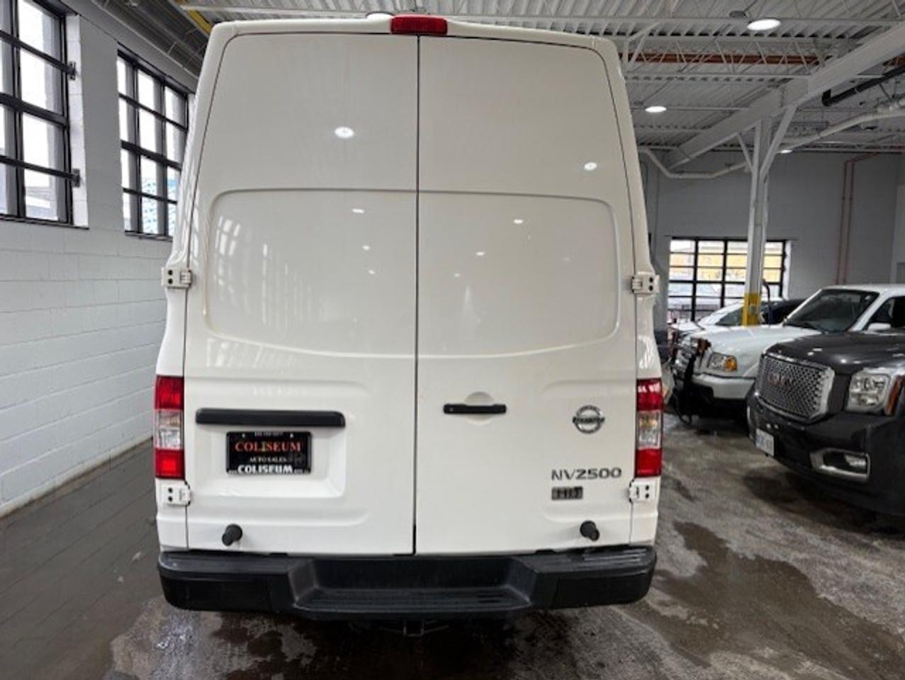 2012 Nissan NV 2500 V6 S HIGH ROOF **ONLY 55,000KM-CERTIFIED** Photo3