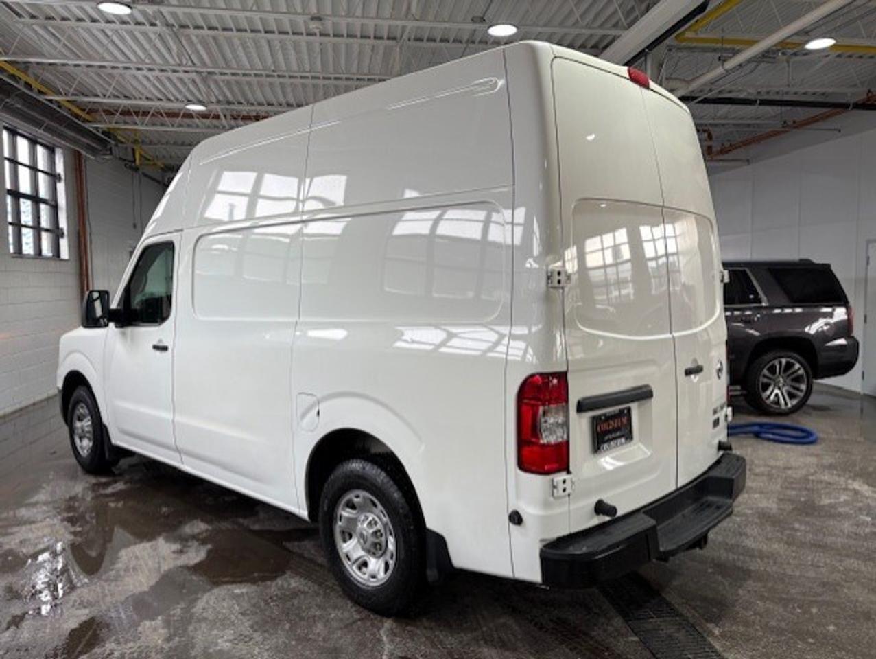 2012 Nissan NV 2500 V6 S HIGH ROOF **ONLY 55,000KM-CERTIFIED** Photo