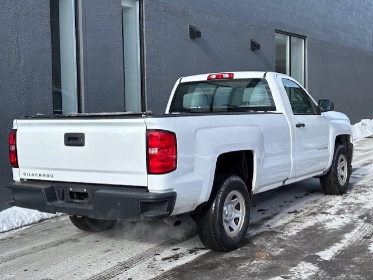 2018 Chevrolet Silverado 1500 V6-NO ACCIDENTS-1 OWNER-CAMERA-TONNEAU-LONG BOX!! Photo