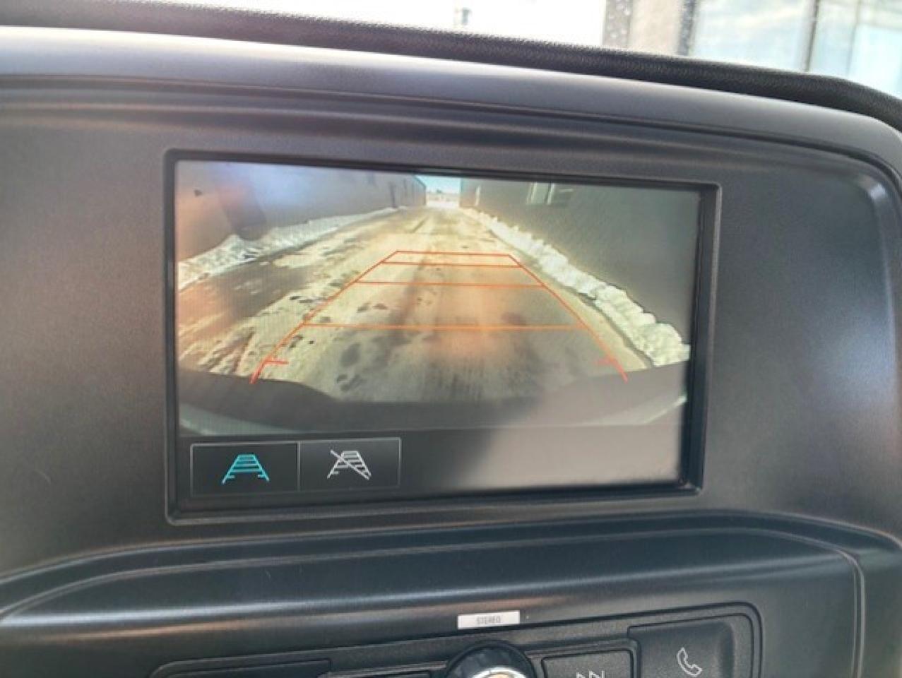 2018 Chevrolet Silverado 1500 V6-NO ACCIDENTS-1 OWNER-CAMERA-TONNEAU-LONG BOX!! Photo