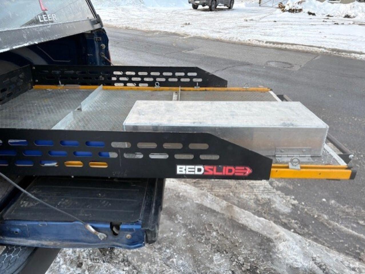 2011 RAM 2500 5.7L V8 HEMI-CREW CAB-SHORT BOX-1 OWNER!! Photo